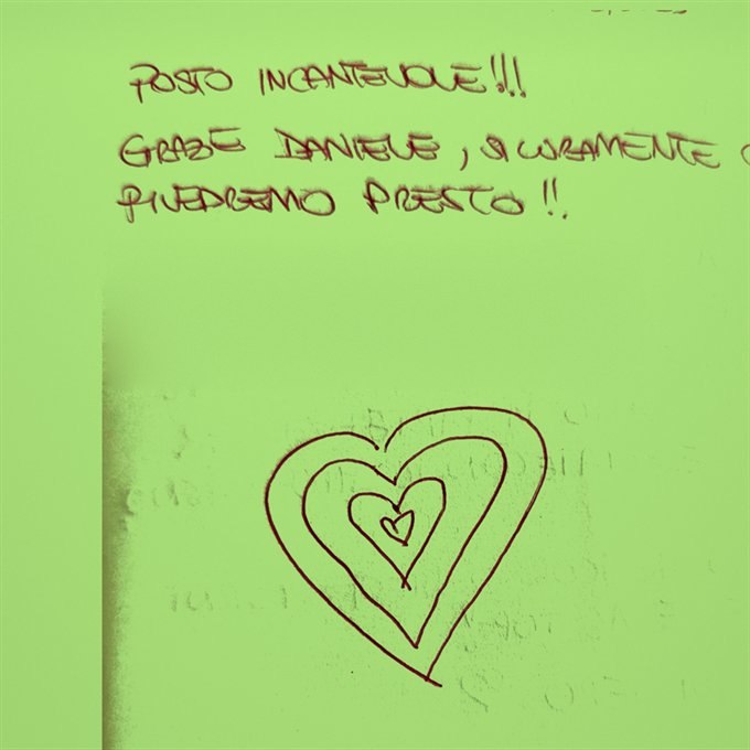 Messaggio nel libro delle presenze, 14 agosto 2025, con un cuore disegnato